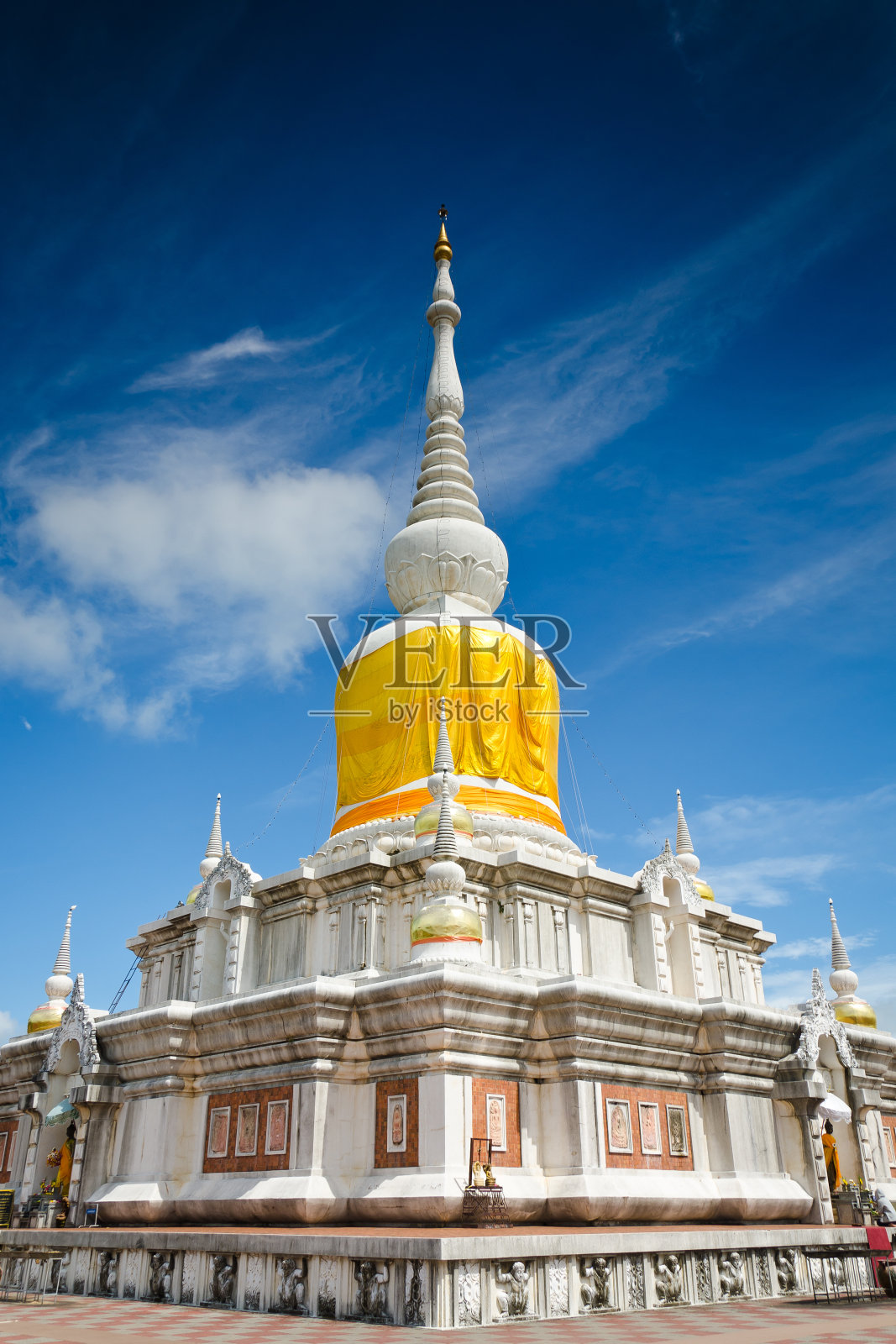 “Phra That Na Dun”是泰国MahaSarakham佛寺的地标照片摄影图片