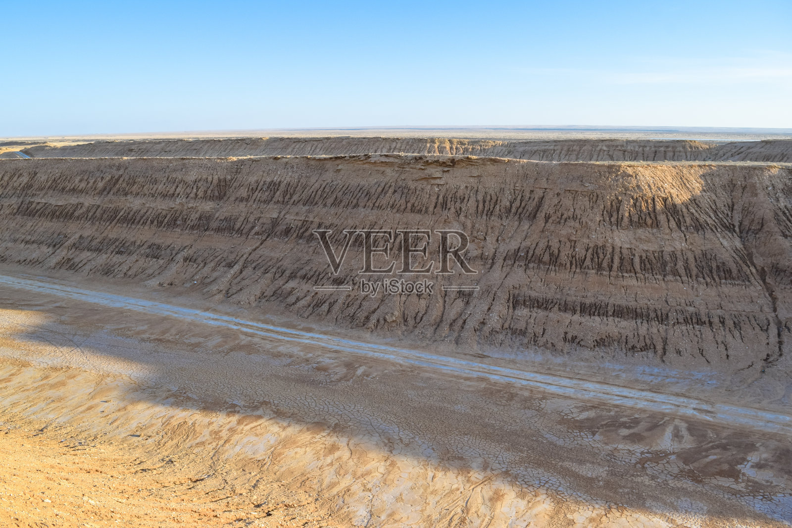 撒哈拉前阿特拉斯山脉的月球景观照片摄影图片