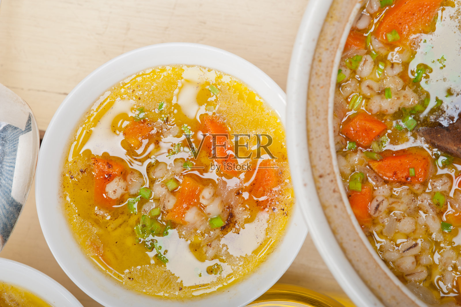 叙利亚大麦肉汤,阿勒颇风味照片摄影图片