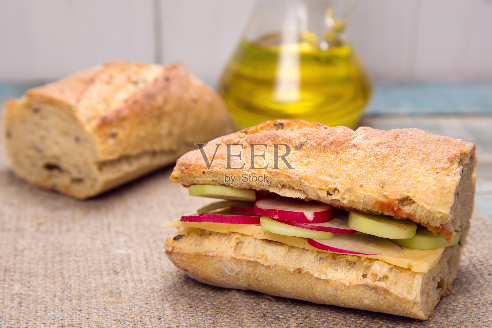 三明治和蔬菜照片摄影图片