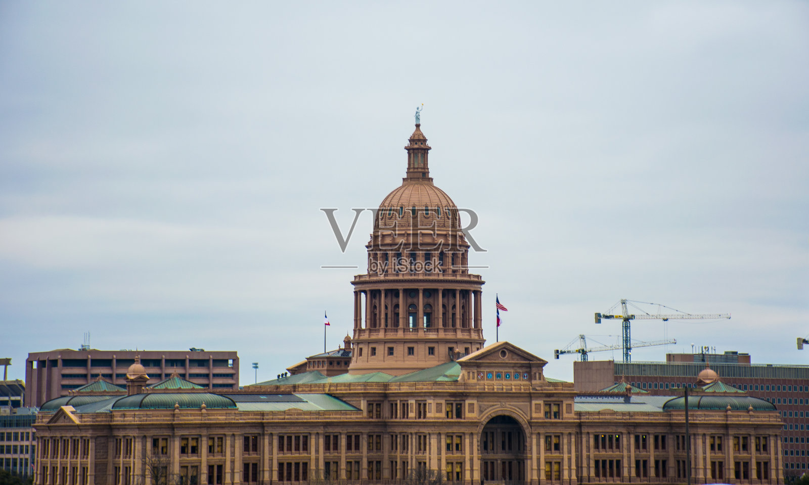 从上面和远处看德州国会大厦照片摄影图片