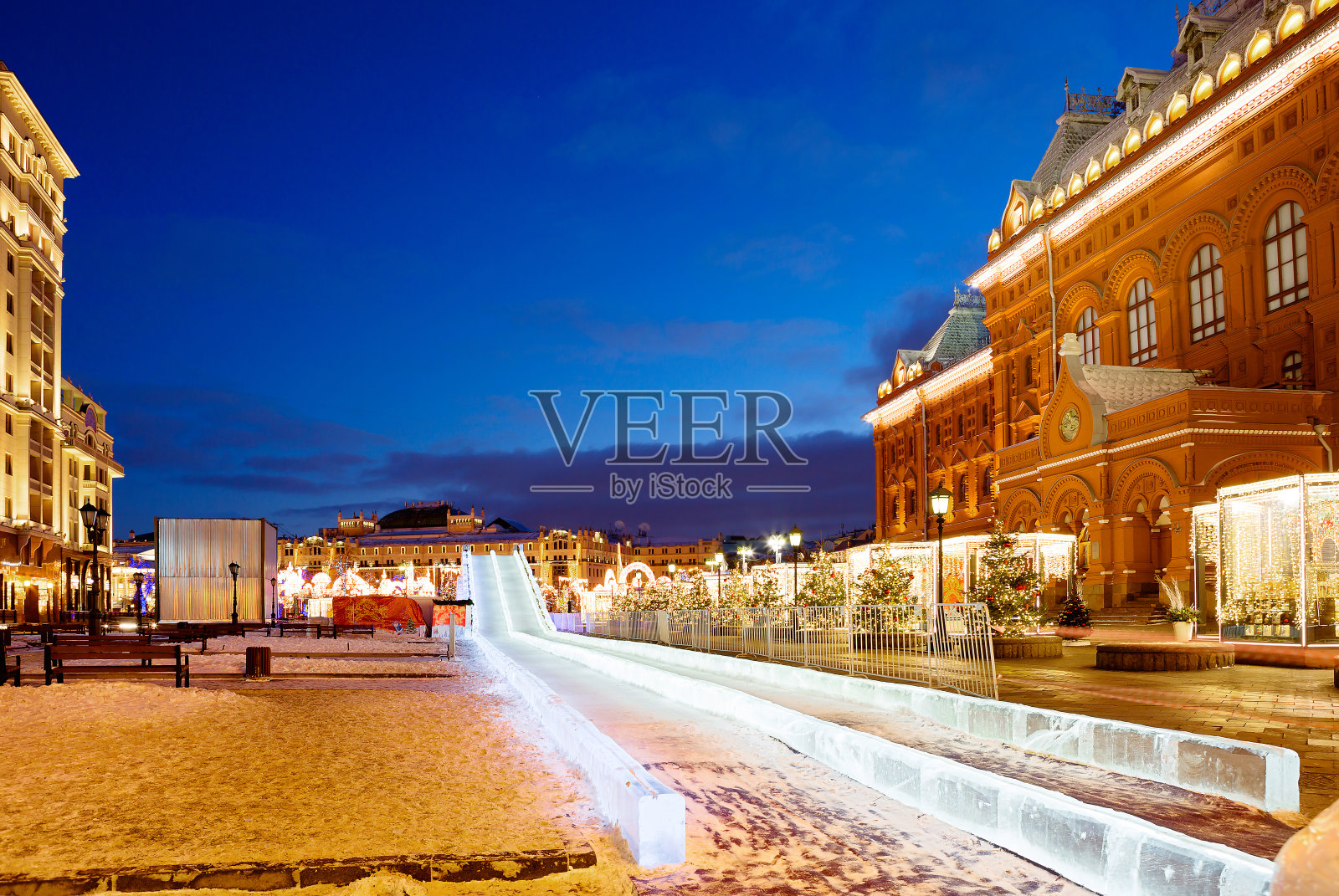 莫斯科革命广场的圣诞装饰照片摄影图片