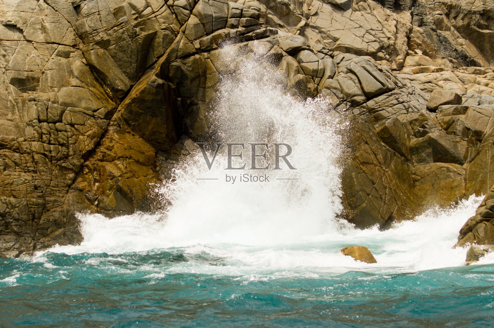 的打击霍尔。La Bufadora, Huatulco海湾。圣克鲁斯角照片摄影图片