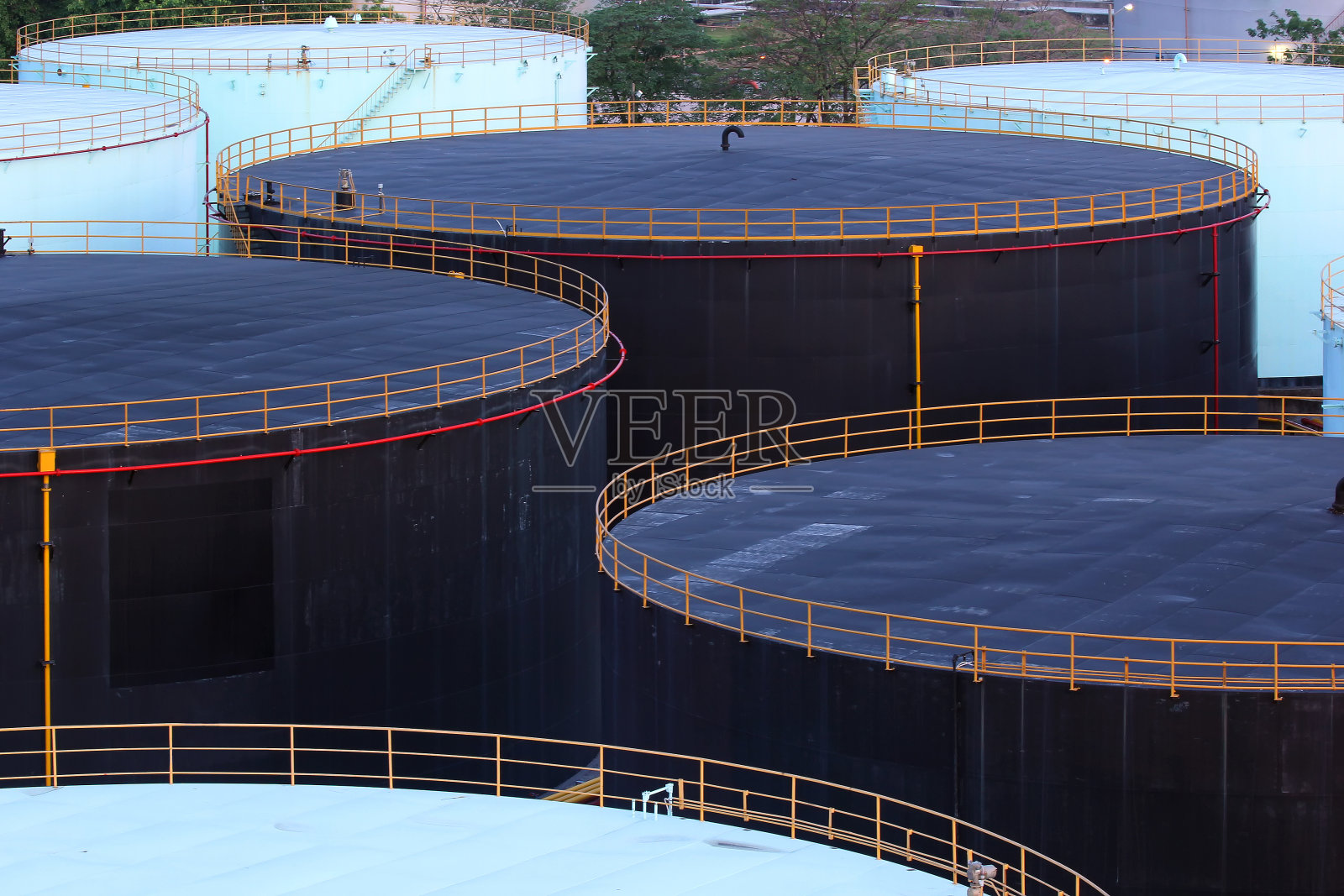 储存油罐照片摄影图片