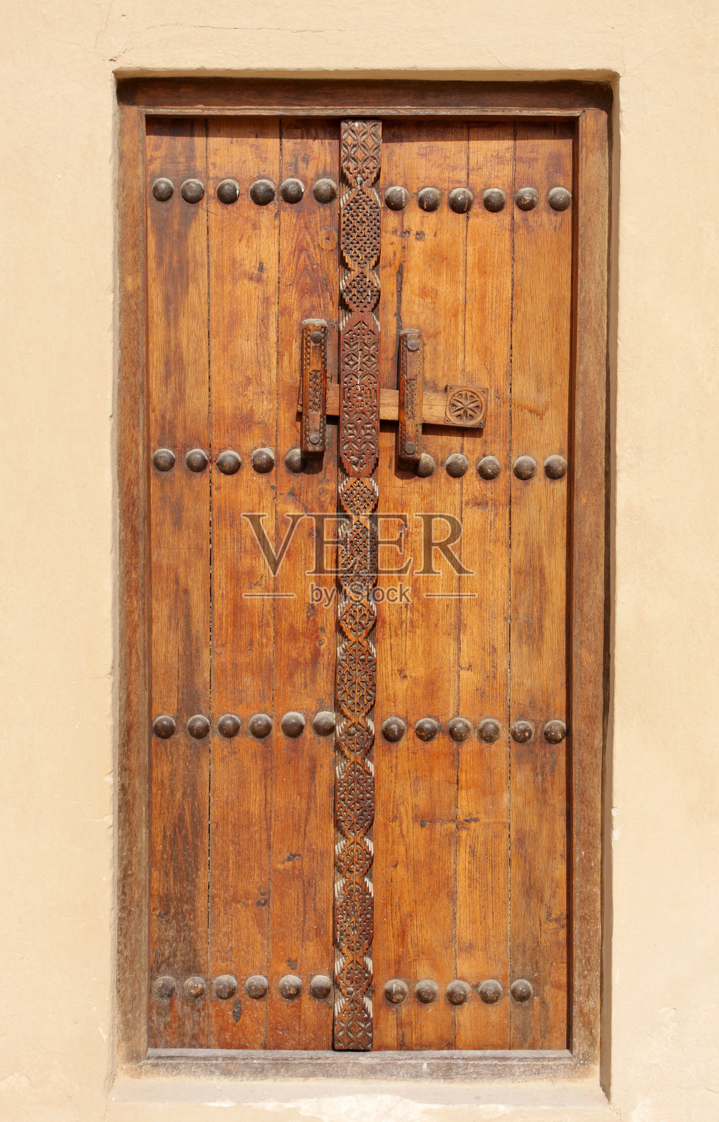 谢赫·萨尔曼老房子里的古老之门照片摄影图片