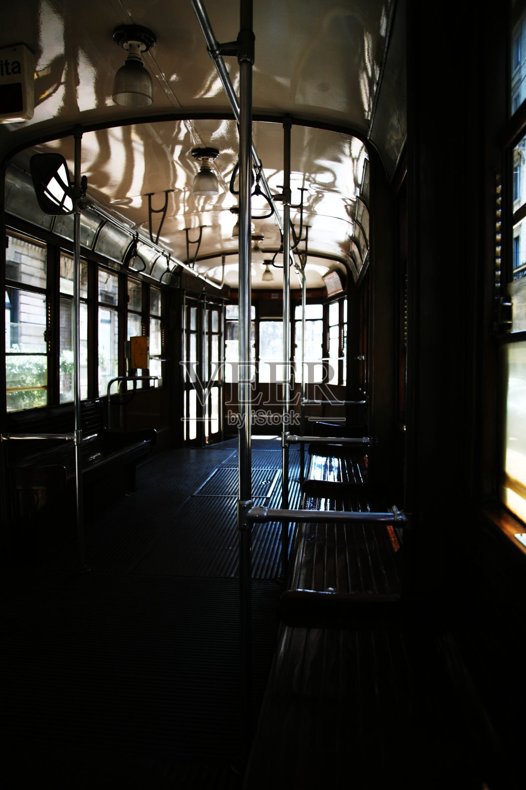 在电车照片摄影图片