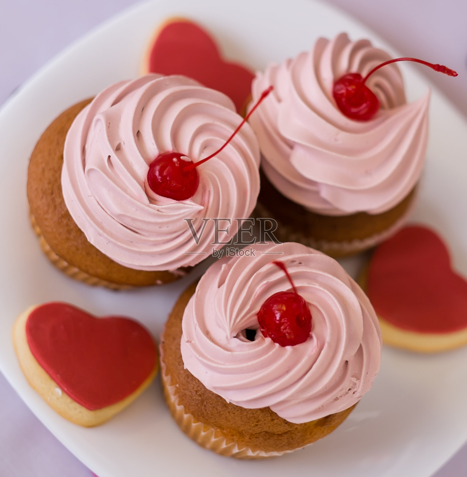 新鲜水果蛋糕照片摄影图片