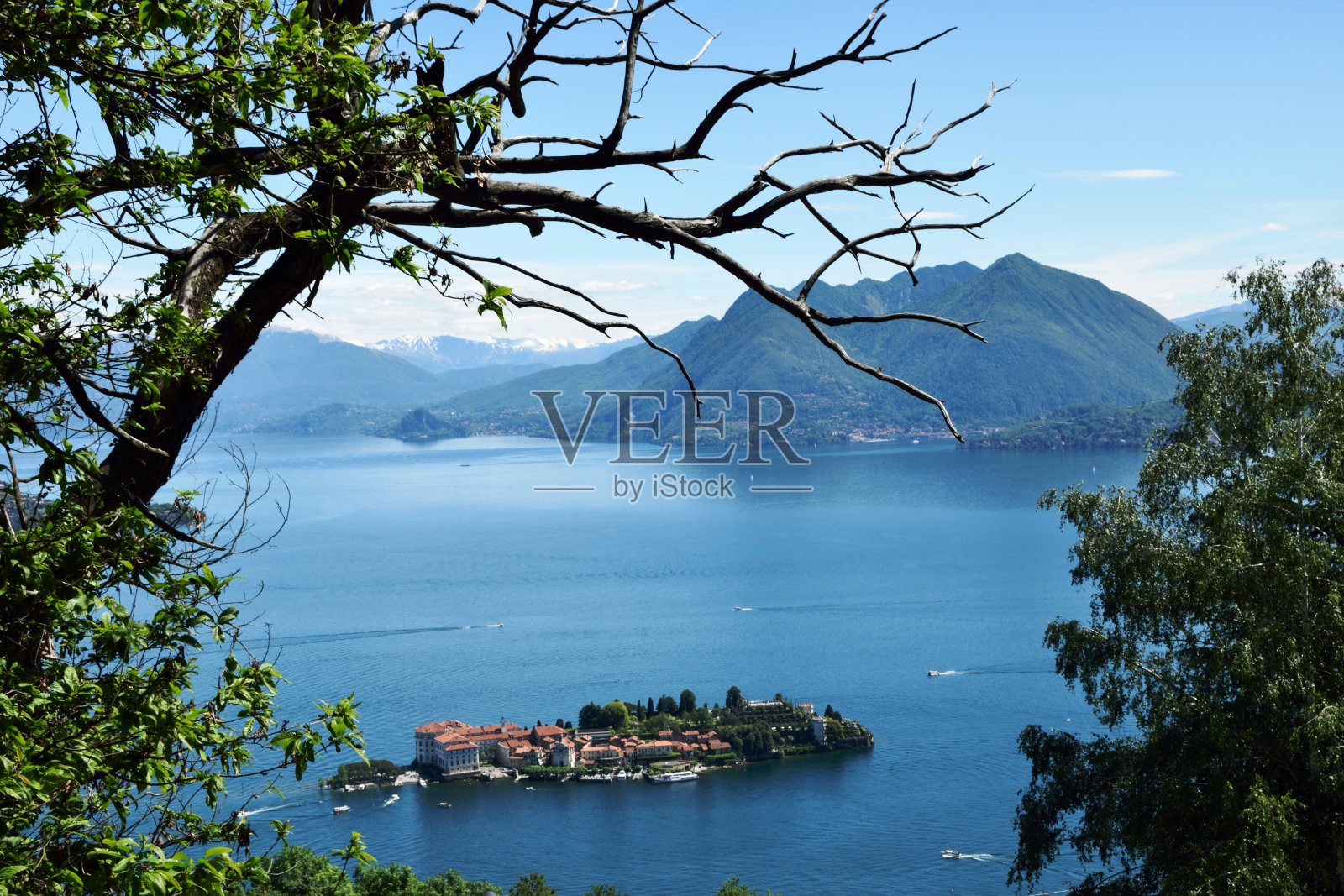 意大利美丽的拉戈马乔岛照片摄影图片