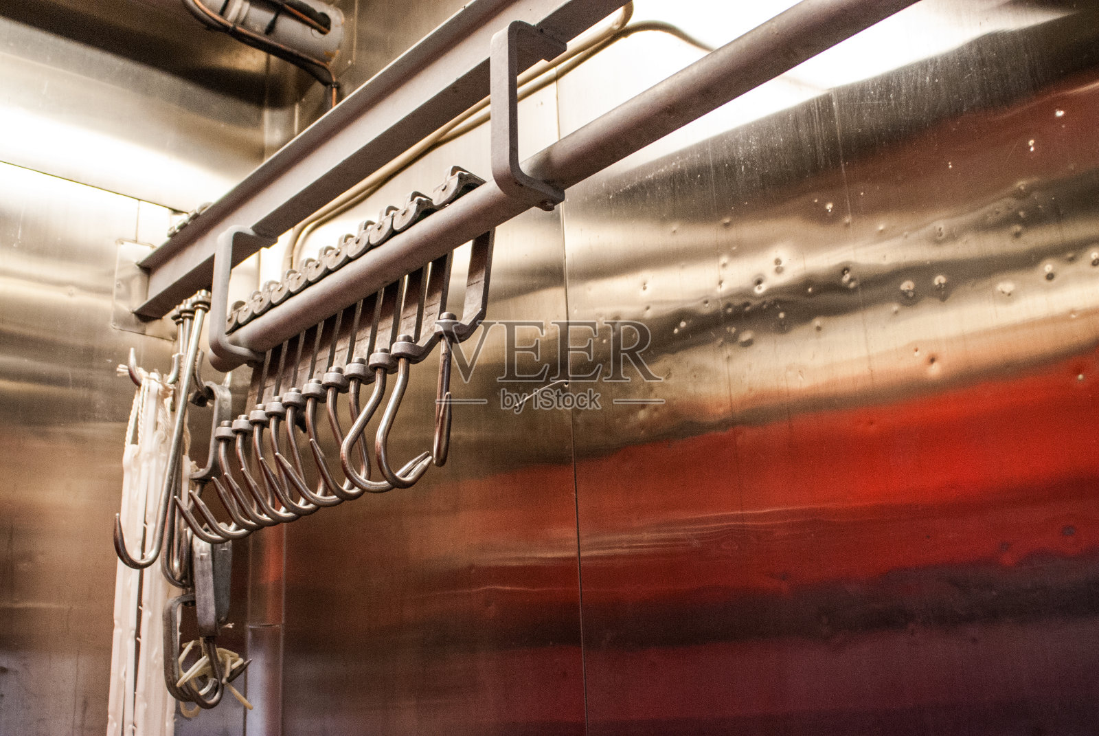 带挂钩的冷藏库照片摄影图片