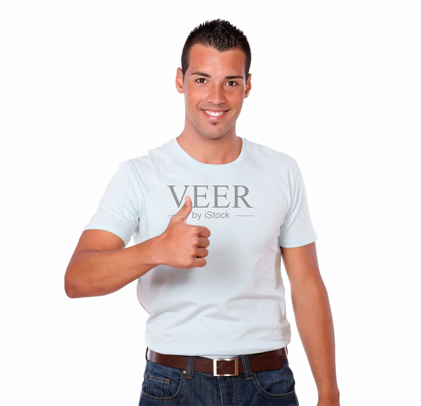 英俊的年轻人,有好的标志照片摄影图片