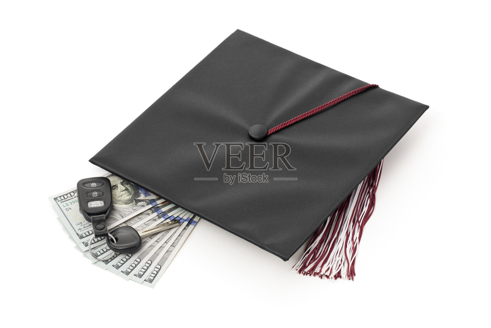 毕业证书现金和钥匙照片摄影图片