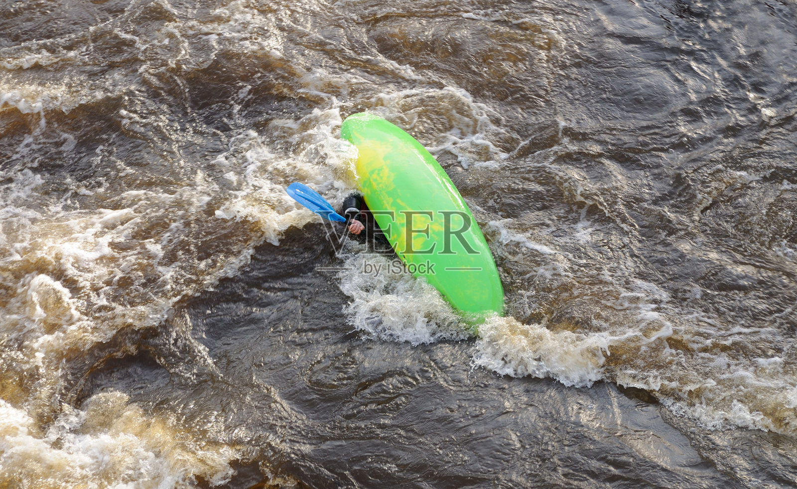 颠倒的独木舟照片摄影图片