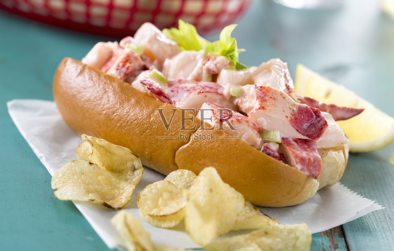 鲜缅因龙虾卷照片摄影图片