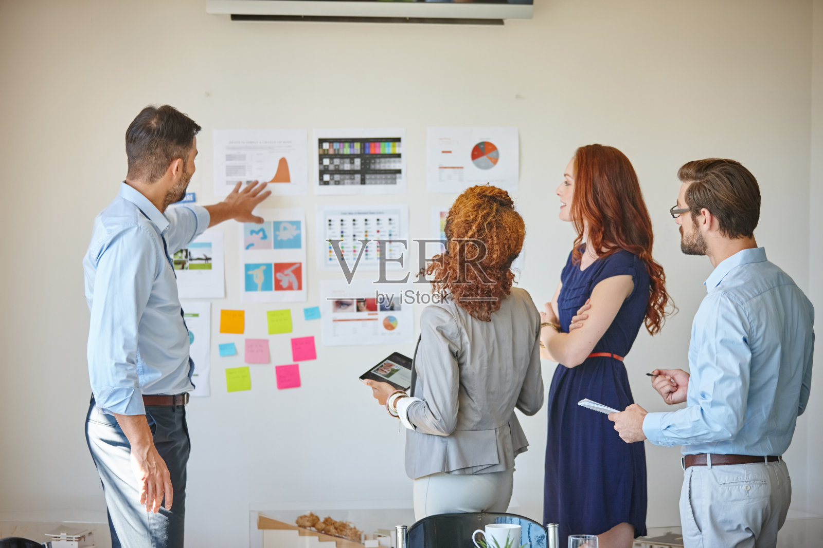 成功的关键要素——团队合作和计划照片摄影图片