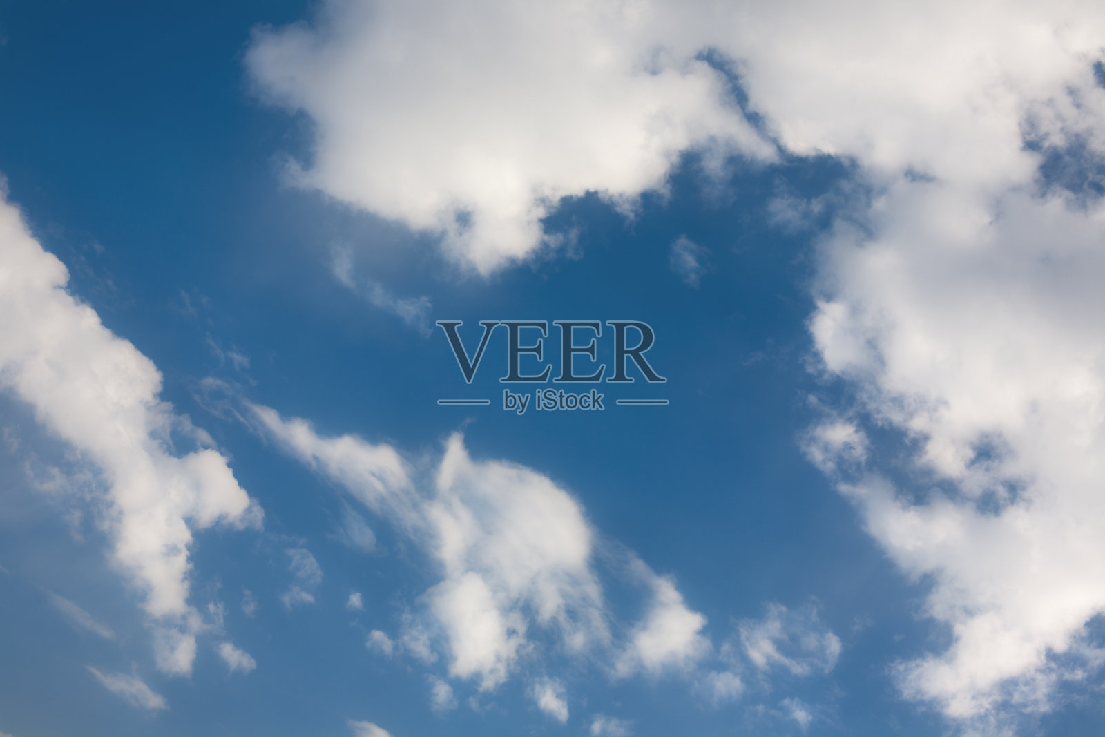 多云的天空照片摄影图片