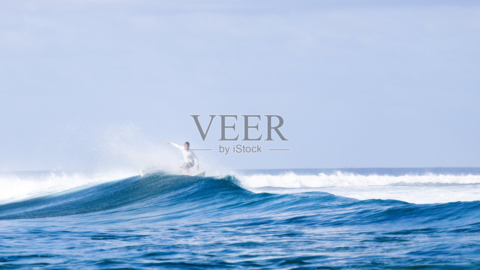 冲浪者在冲浪照片摄影图片