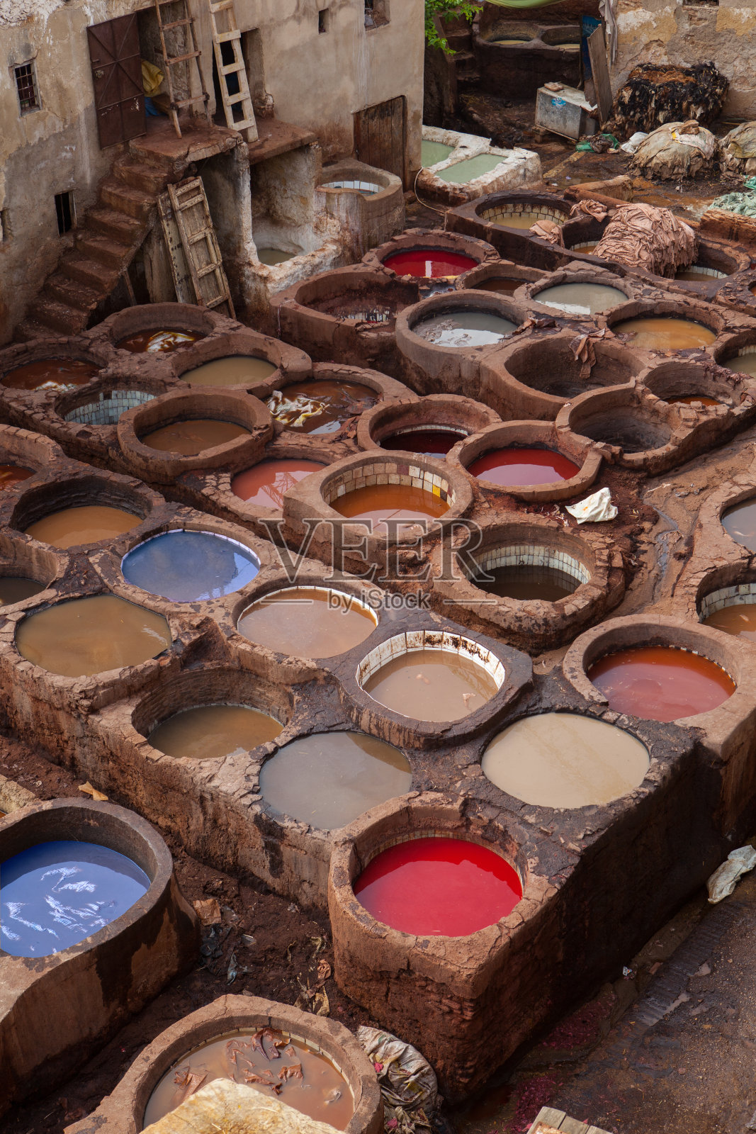 摩洛哥非斯的皮革厂。照片摄影图片