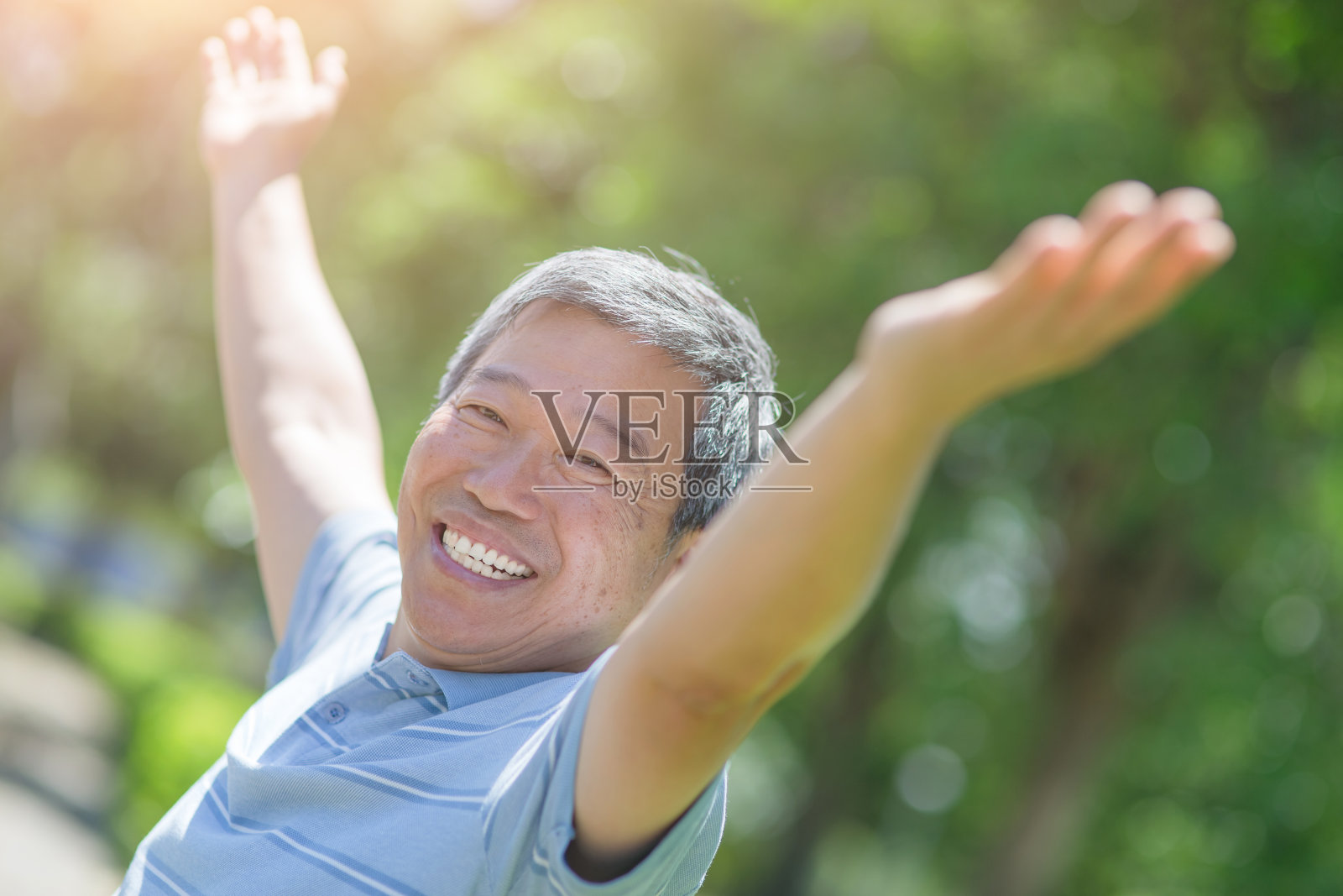 无忧无虑的高级人照片摄影图片