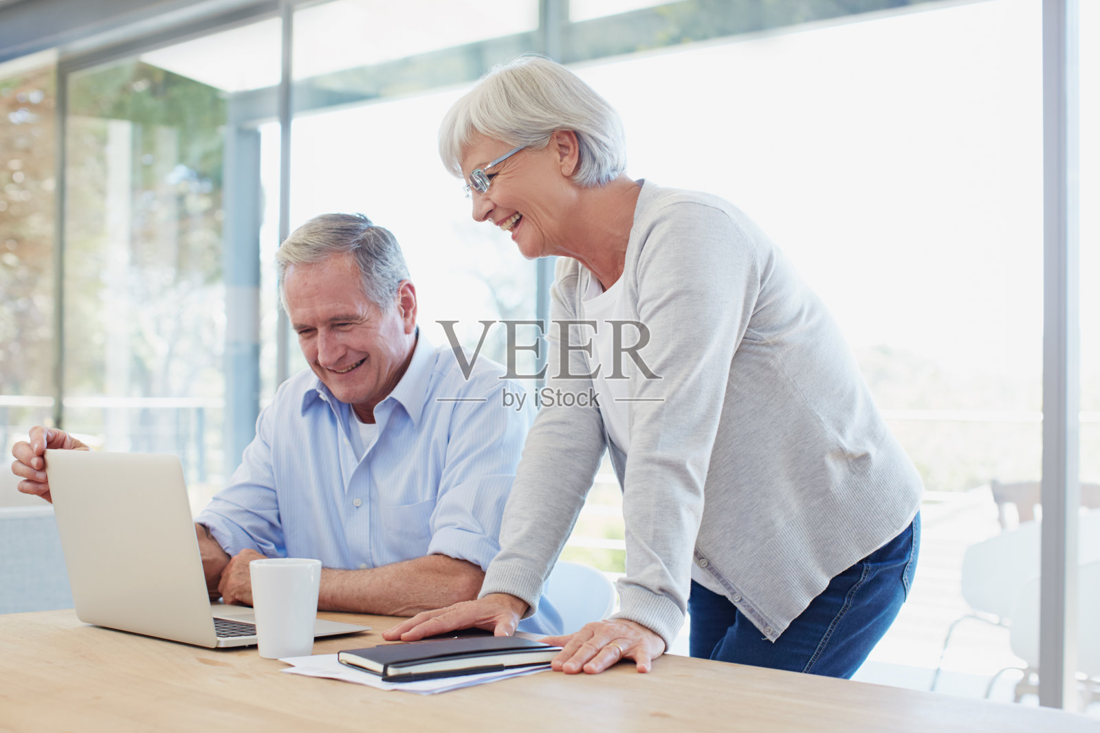 网上总有一些值得一笑的事情照片摄影图片