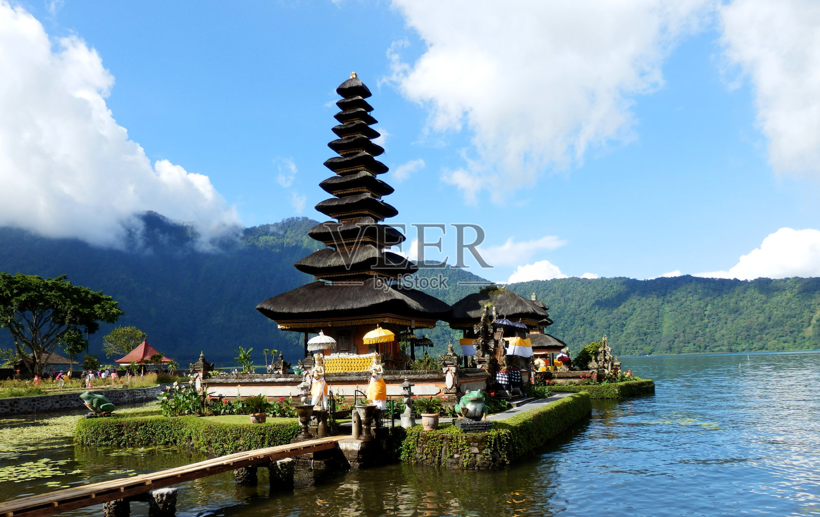 乌伦湖印度尼西亚坦普尔寺照片摄影图片