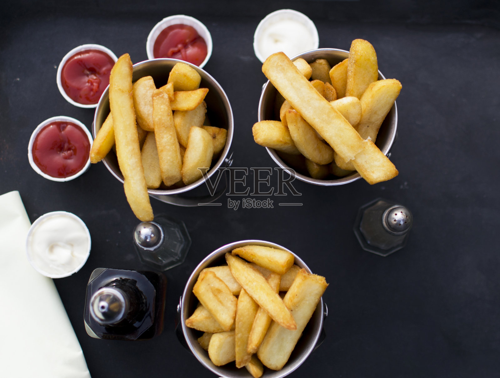 刚炸薯片照片摄影图片