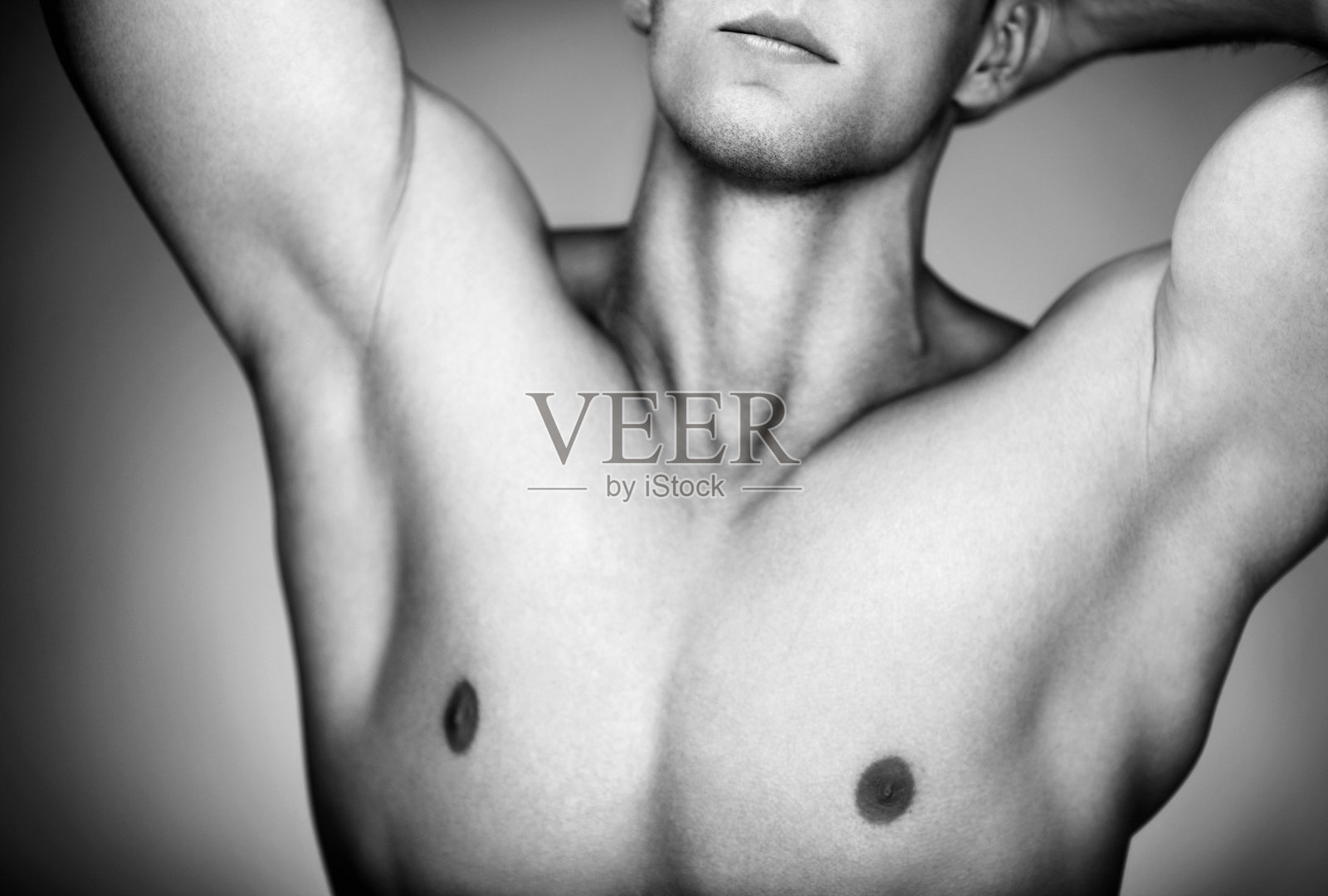 英俊的赤膊的男人。照片摄影图片