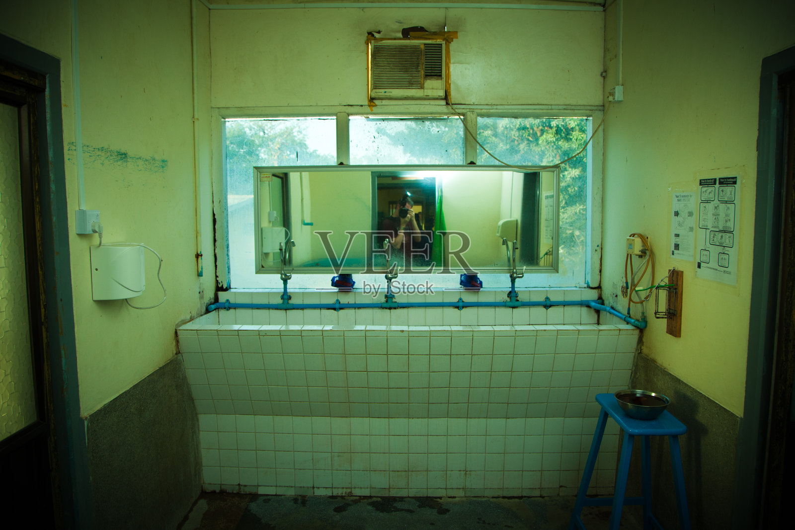 缅甸诊所的洗手间照片摄影图片