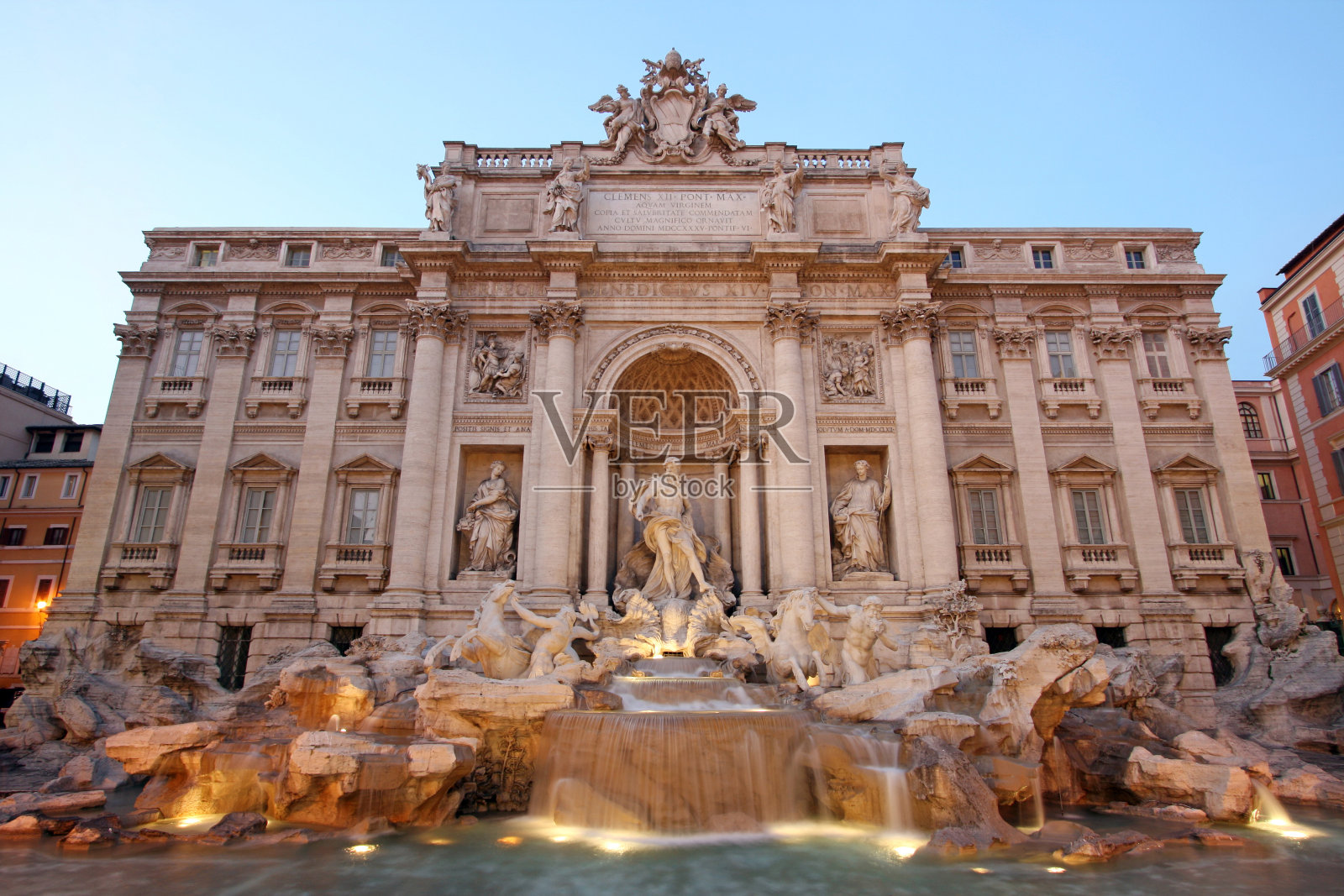 黄昏的许愿池,意大利罗马照片摄影图片