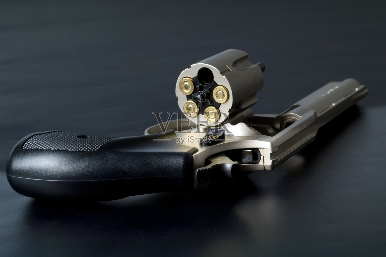 四颗子弹,照片摄影图片