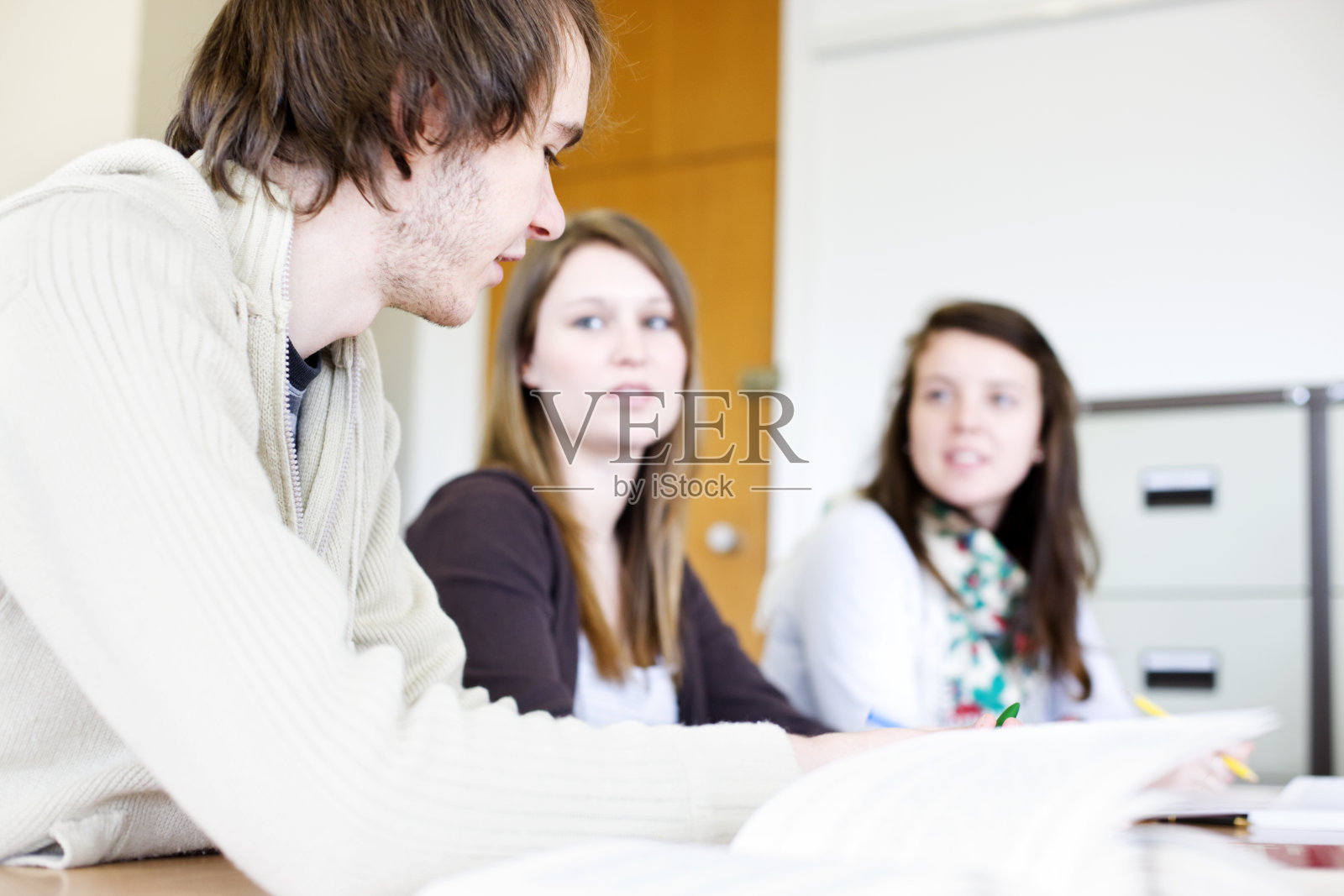 讨论组照片摄影图片