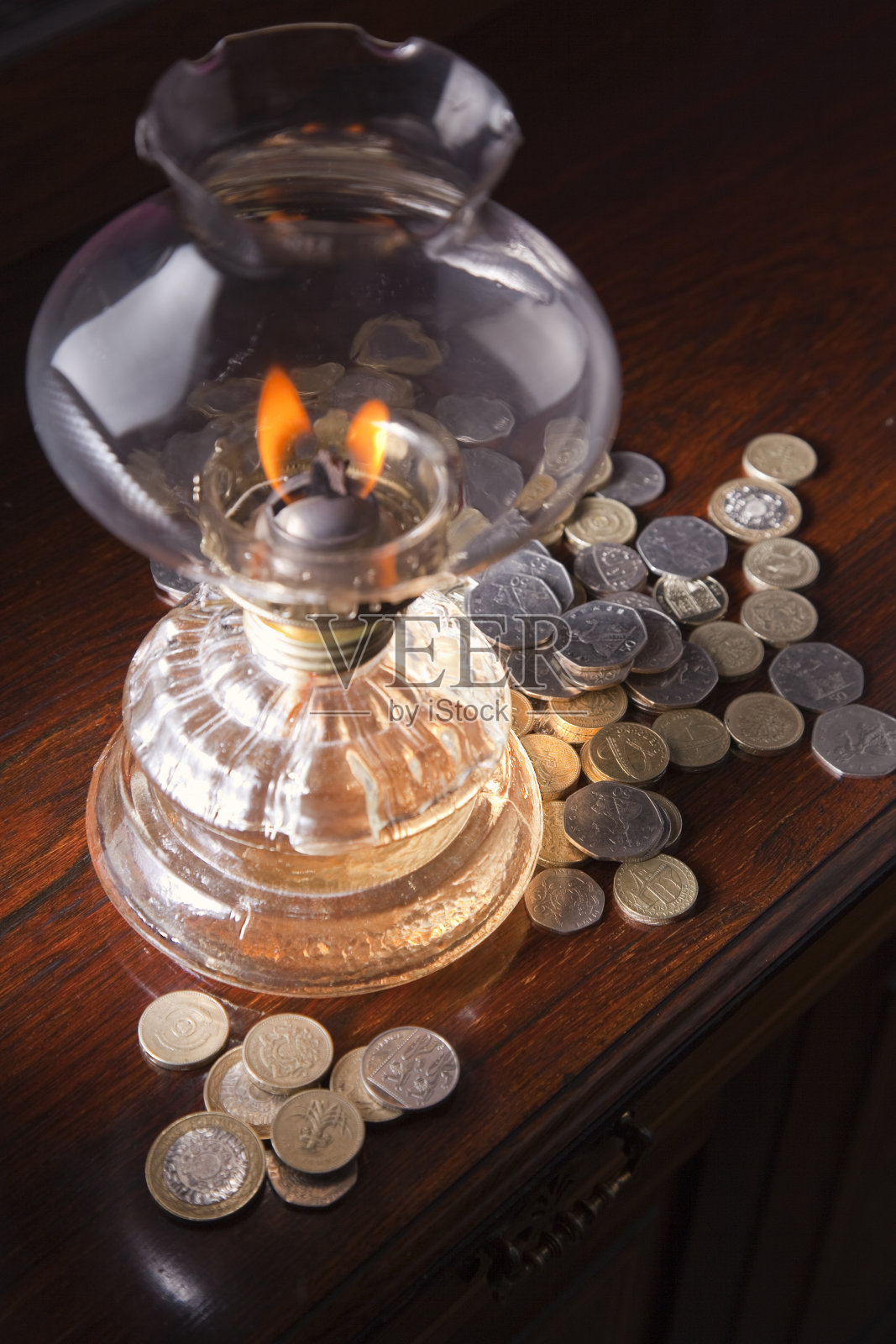 现金灯光照片摄影图片