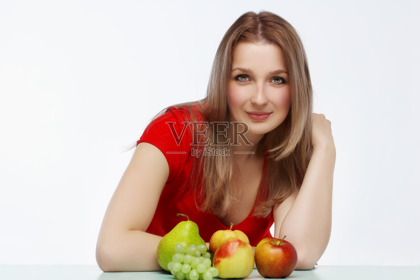 微笑女人,水果饮食理念。照片摄影图片