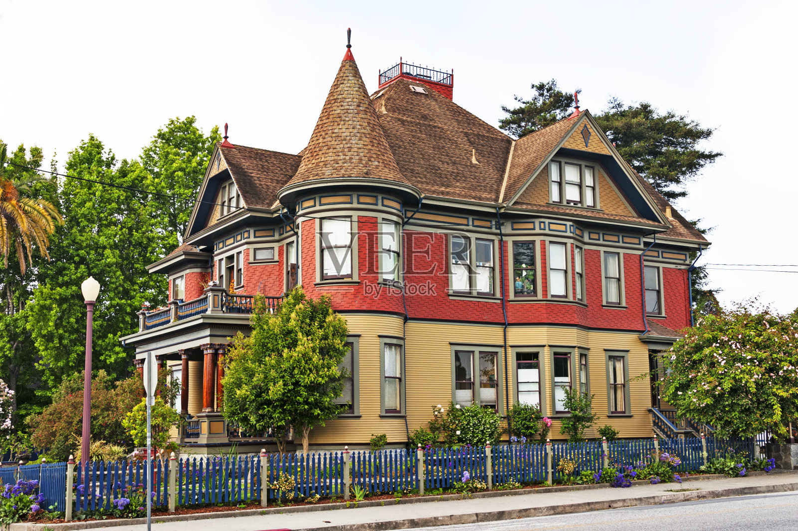 古典风格回家照片摄影图片