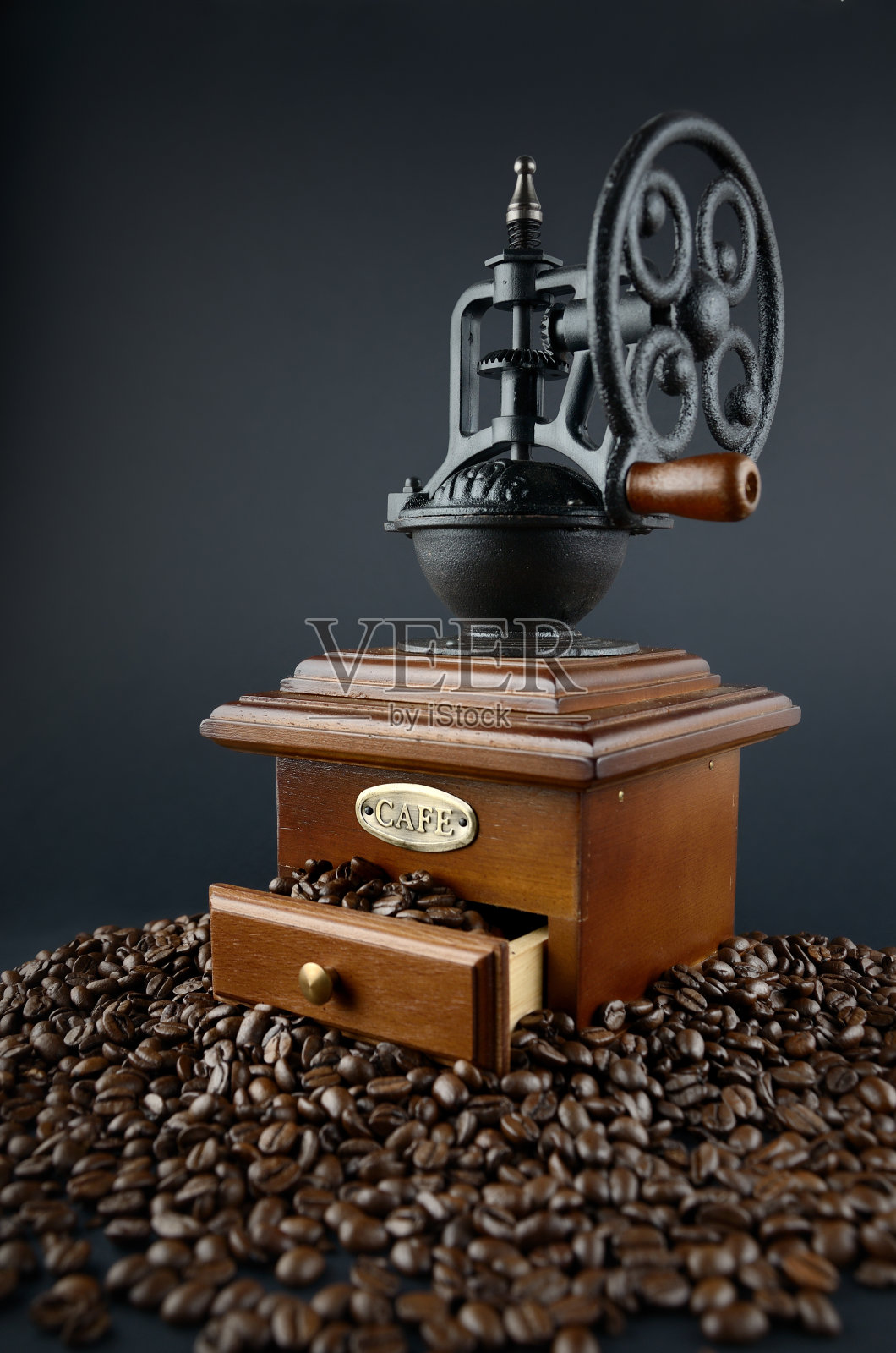 传统的咖啡研磨机照片摄影图片