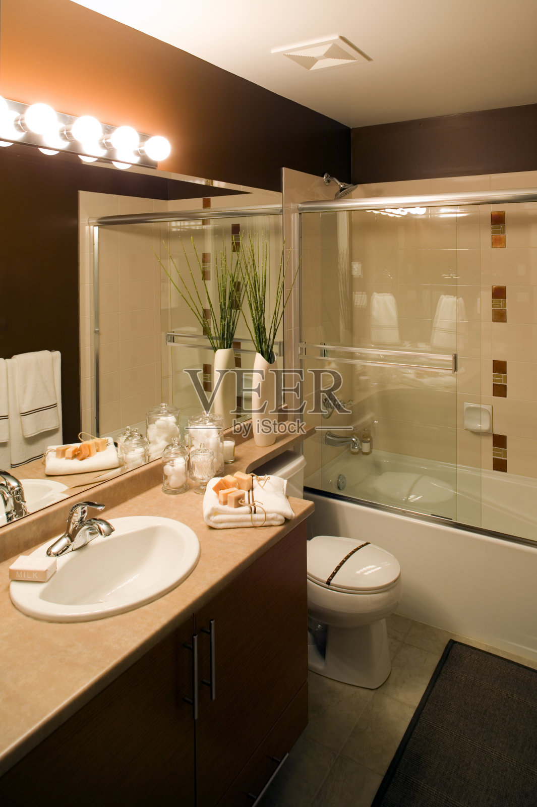 浴室水槽淋浴照片摄影图片