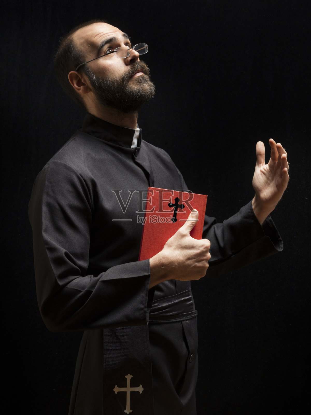 牧师照片摄影图片