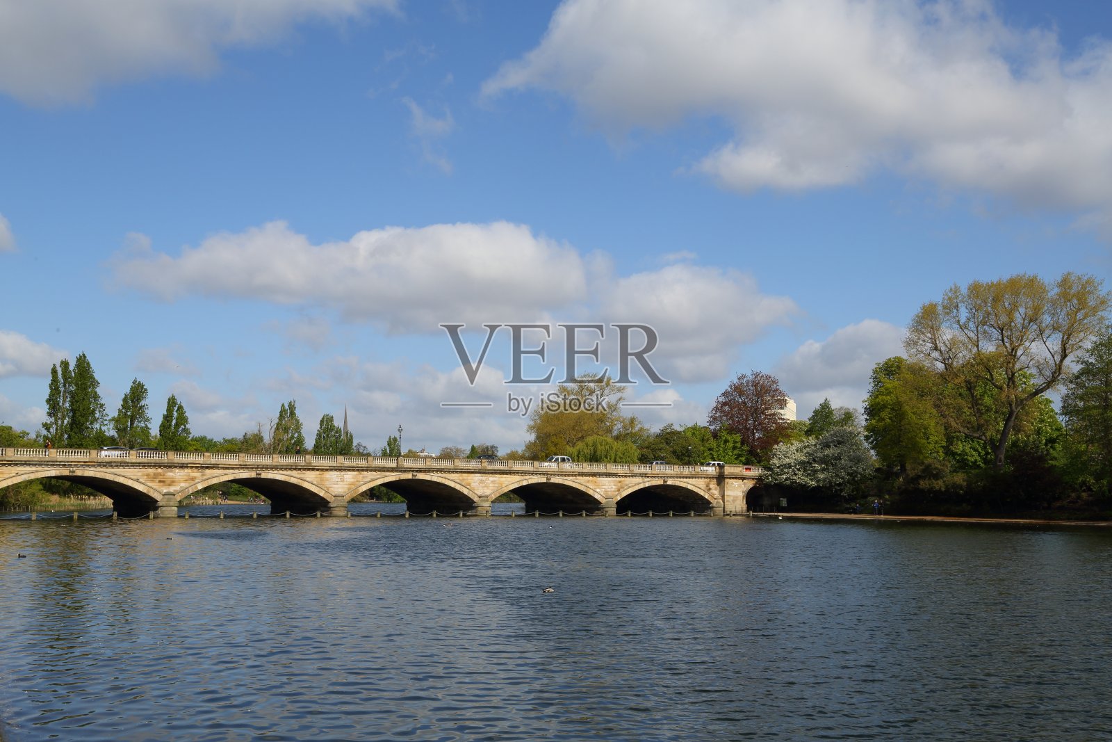 蛇形桥-伦敦海德公园照片摄影图片