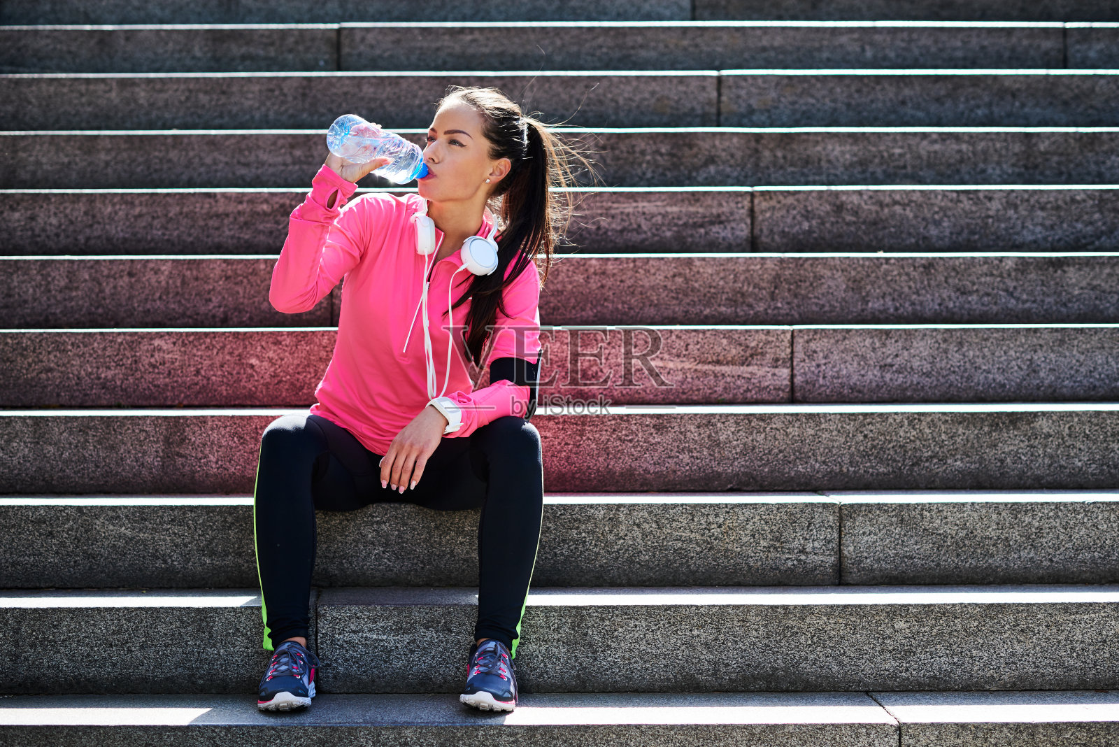 早上有氧运动照片摄影图片