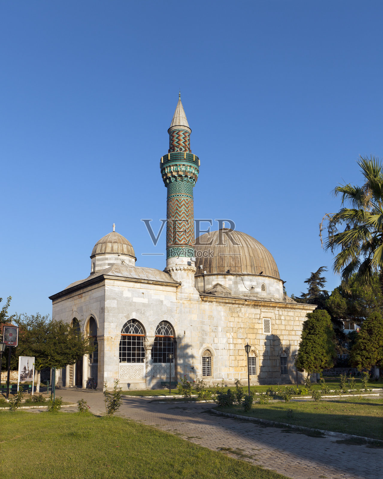 土耳其伊兹尼克的绿色清真寺照片摄影图片