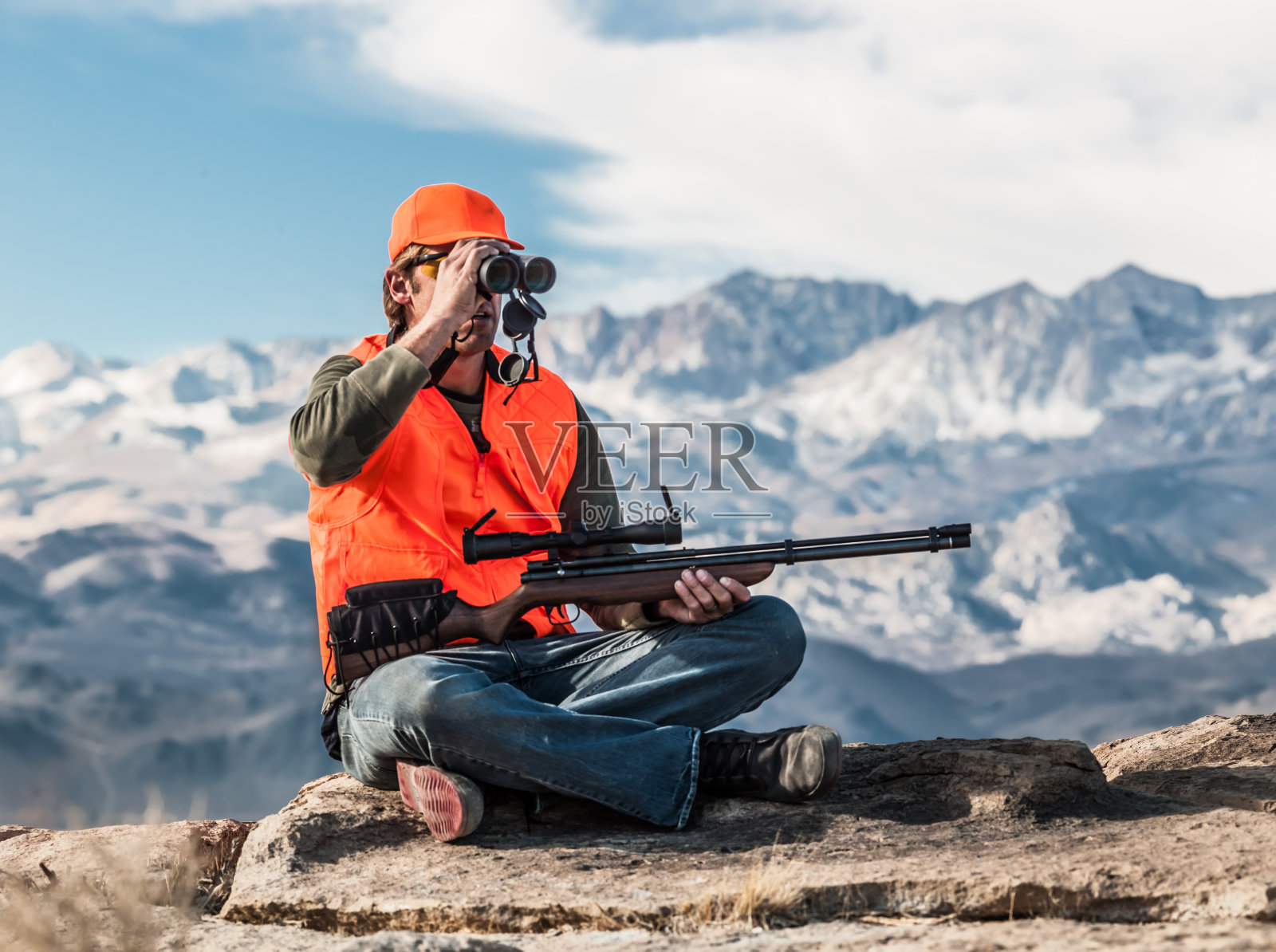猎人瞄准照片摄影图片