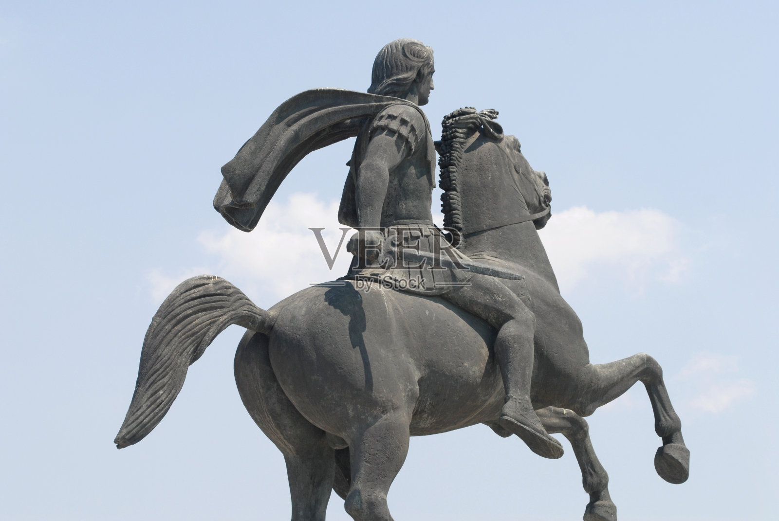 亚历山大大帝的雕像,从后面看照片摄影图片