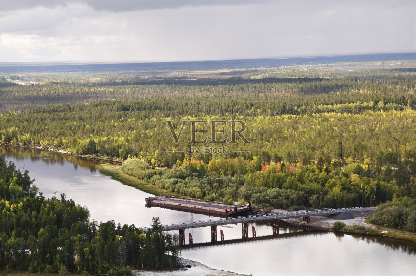 这座桥。照片摄影图片