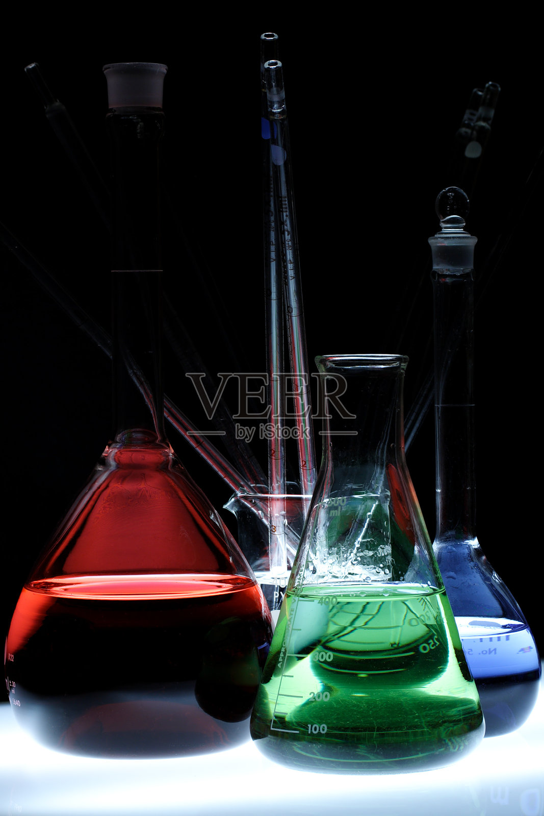 烧瓶中的五彩缤纷照片摄影图片