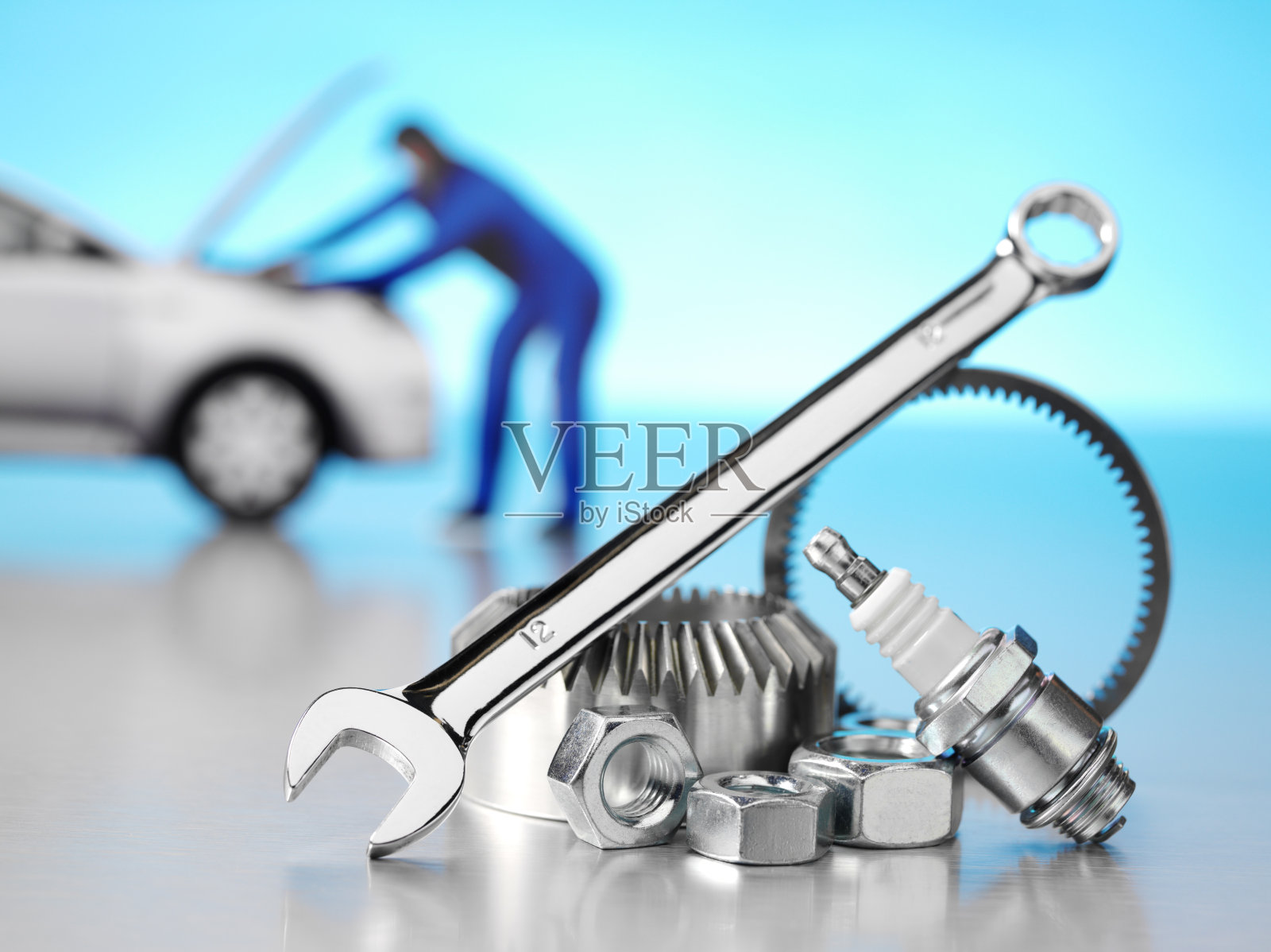 机械与扳手,火花塞,螺母和螺栓照片摄影图片