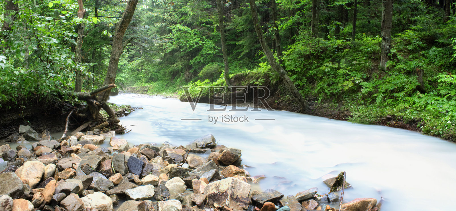 山流。照片摄影图片