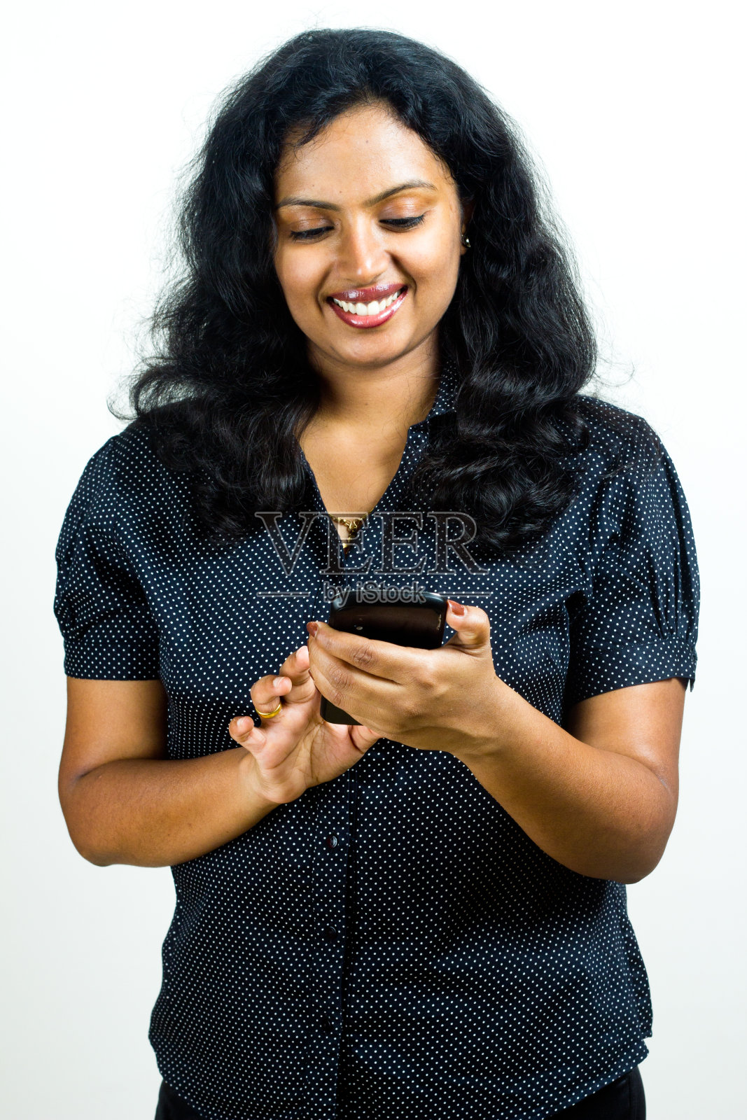 年轻漂亮的女人穿着商务正装照片摄影图片