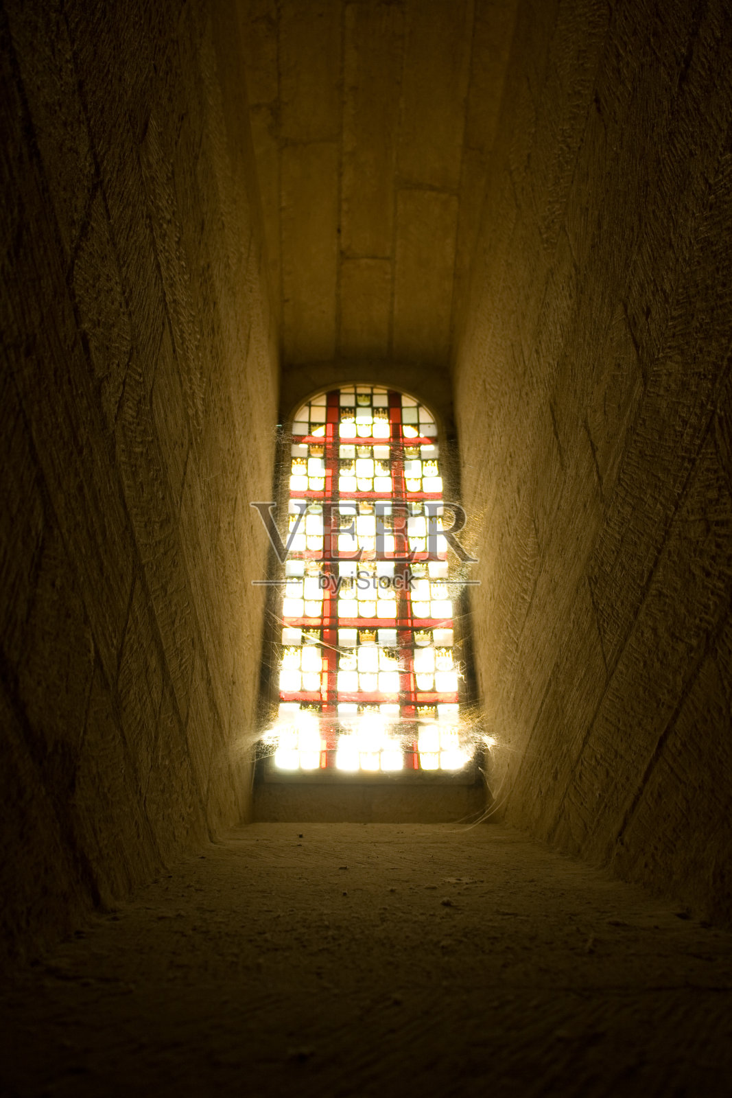 教皇宫殿之窗-阿维尼翁,法国照片摄影图片