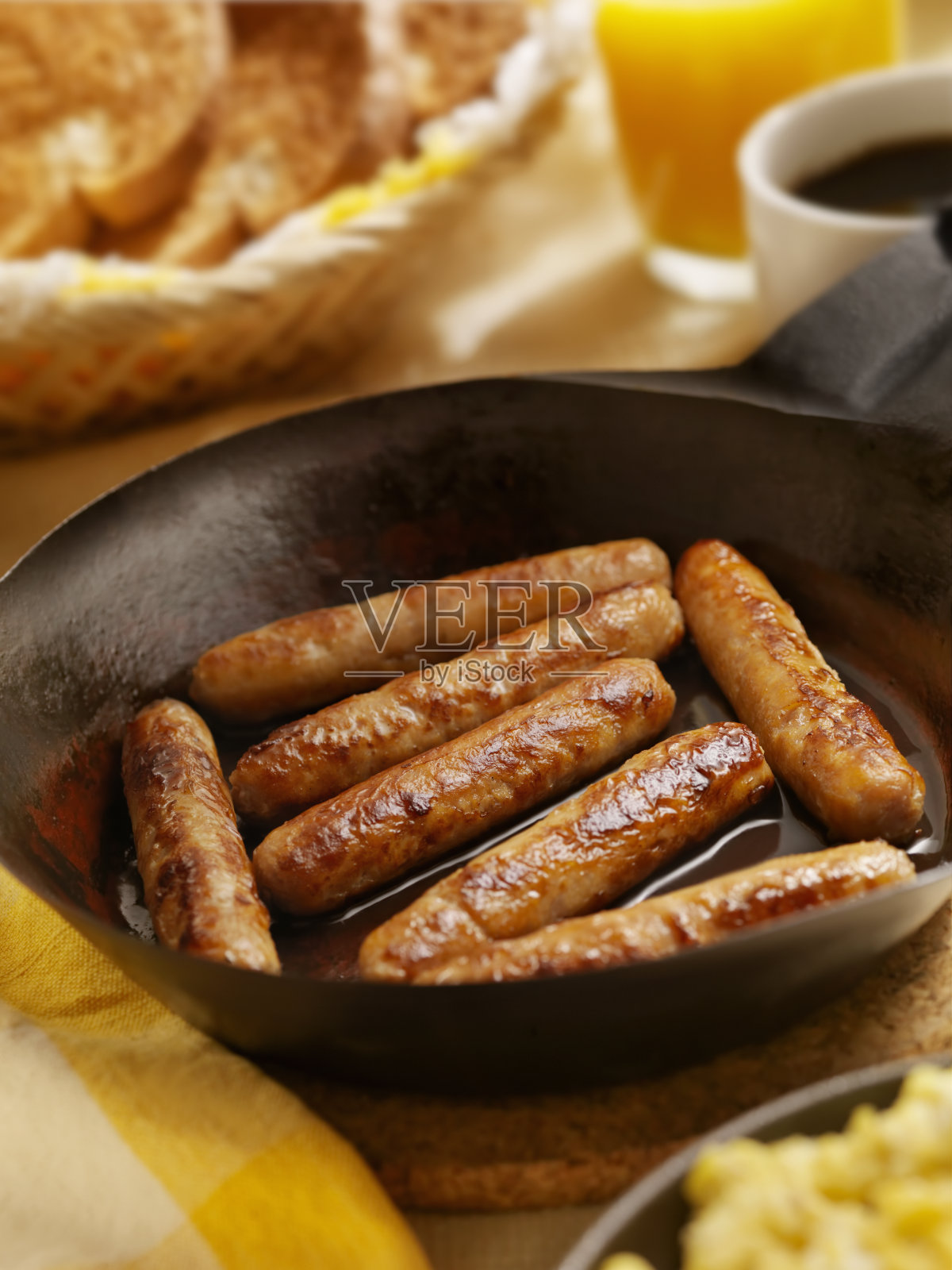 香肠和鸡蛋照片摄影图片