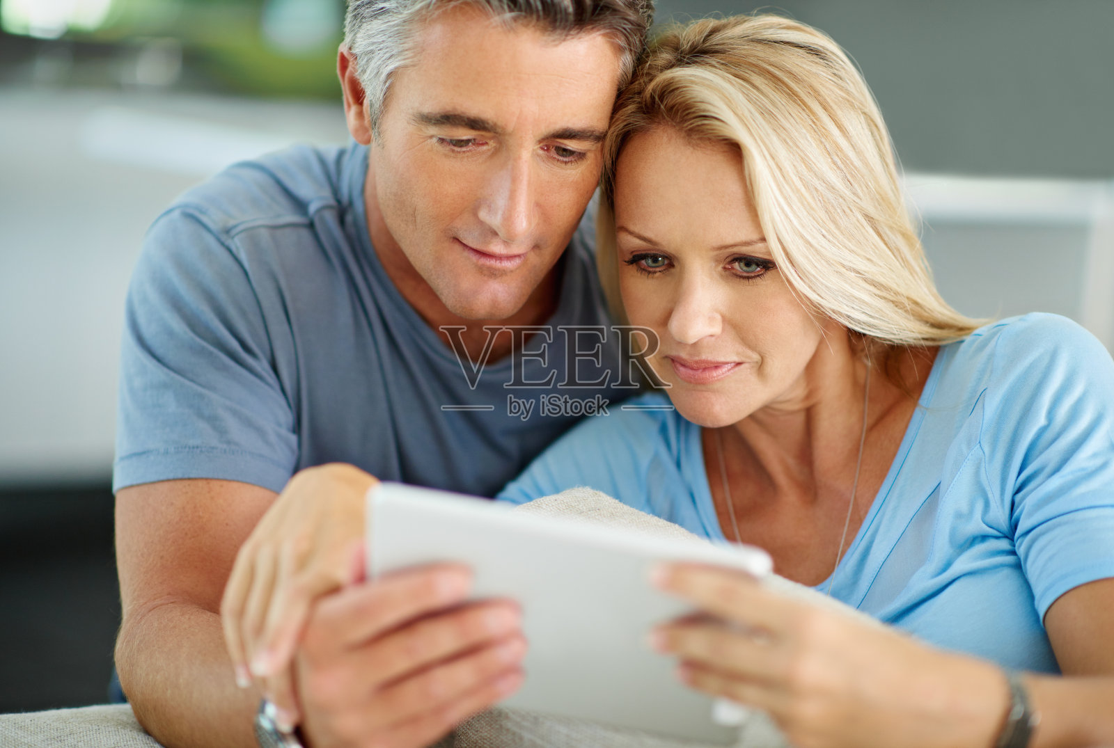 让我们看看接下来应该去哪里度假……照片摄影图片