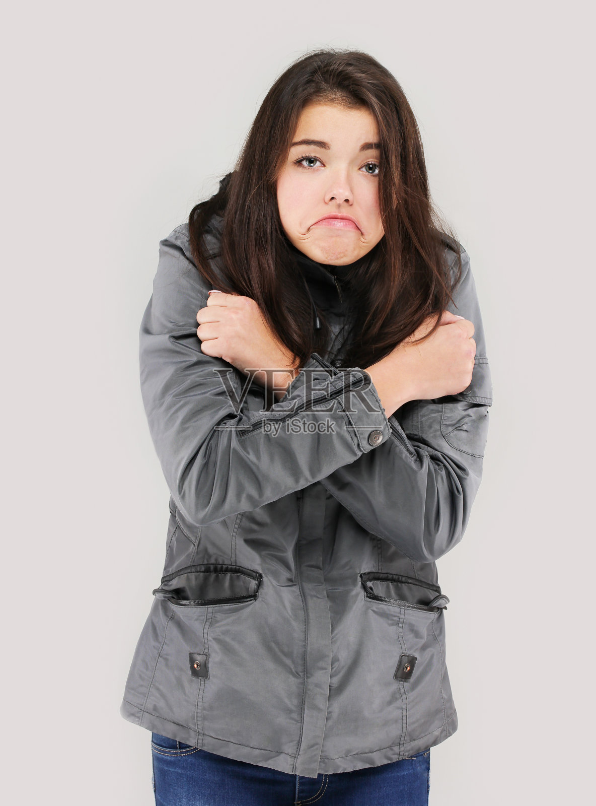 女人担心下雨照片摄影图片